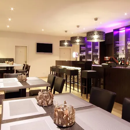 Borchers Hotel 3*
